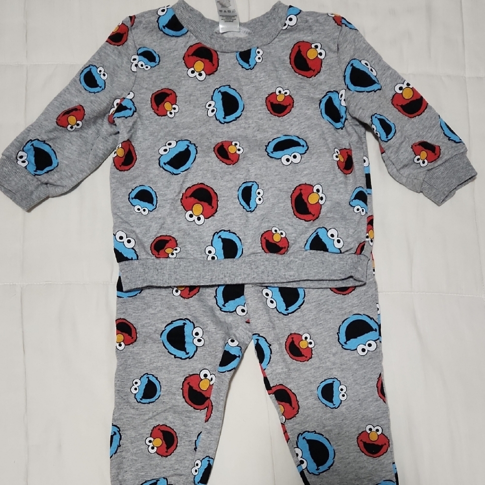 Gray Sesame Street Elmo and Cookie Monster Matching Set size 2T